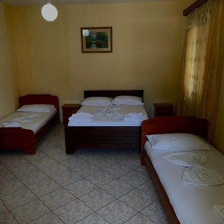 Ava'S Guesthouse Εξαμίλιο Εξωτερικό φωτογραφία