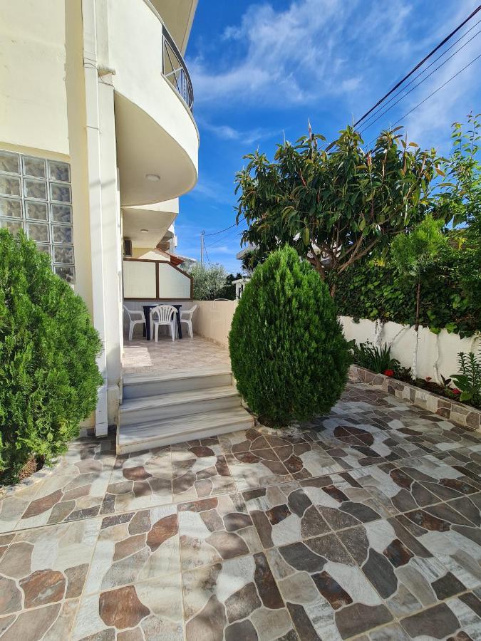 Ava'S Guesthouse Εξαμίλιο Εξωτερικό φωτογραφία