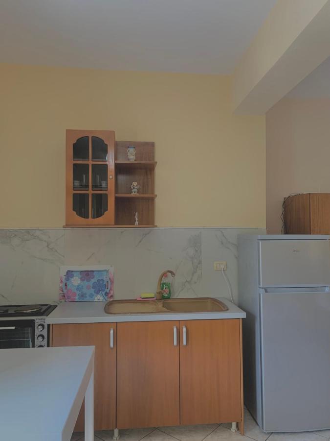Ava'S Guesthouse Εξαμίλιο Εξωτερικό φωτογραφία